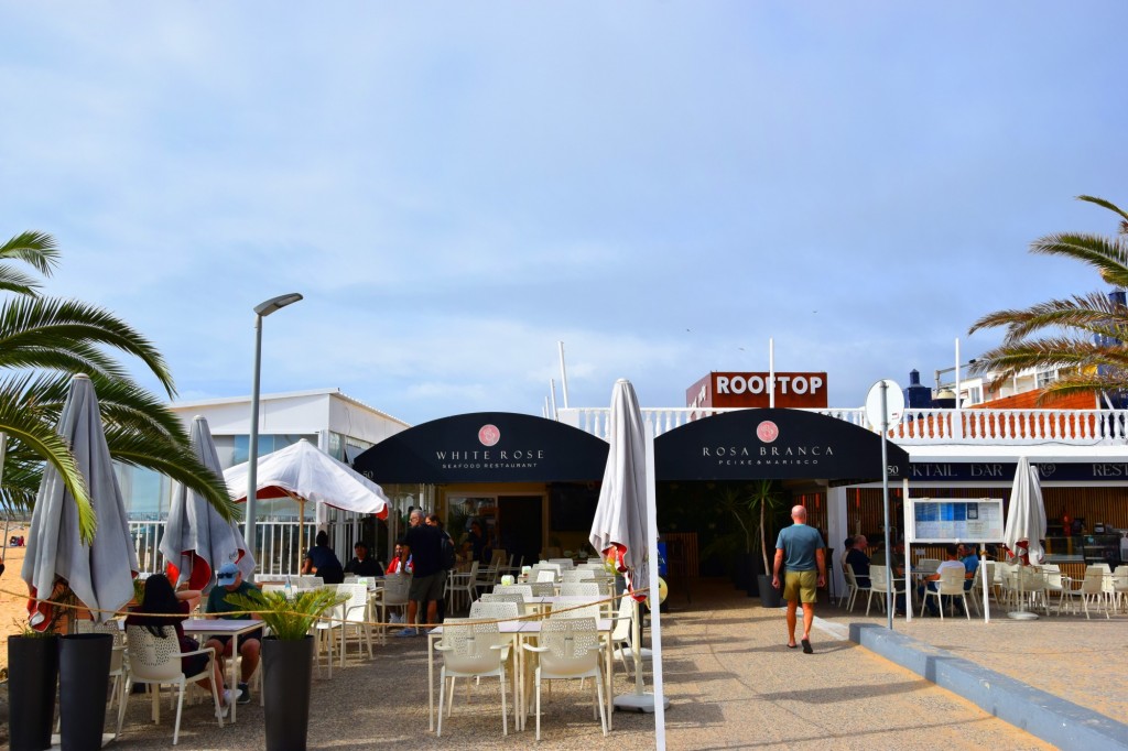 Foto: Avenida  Infante de Sagres - Quarteira (Faro), Portugal