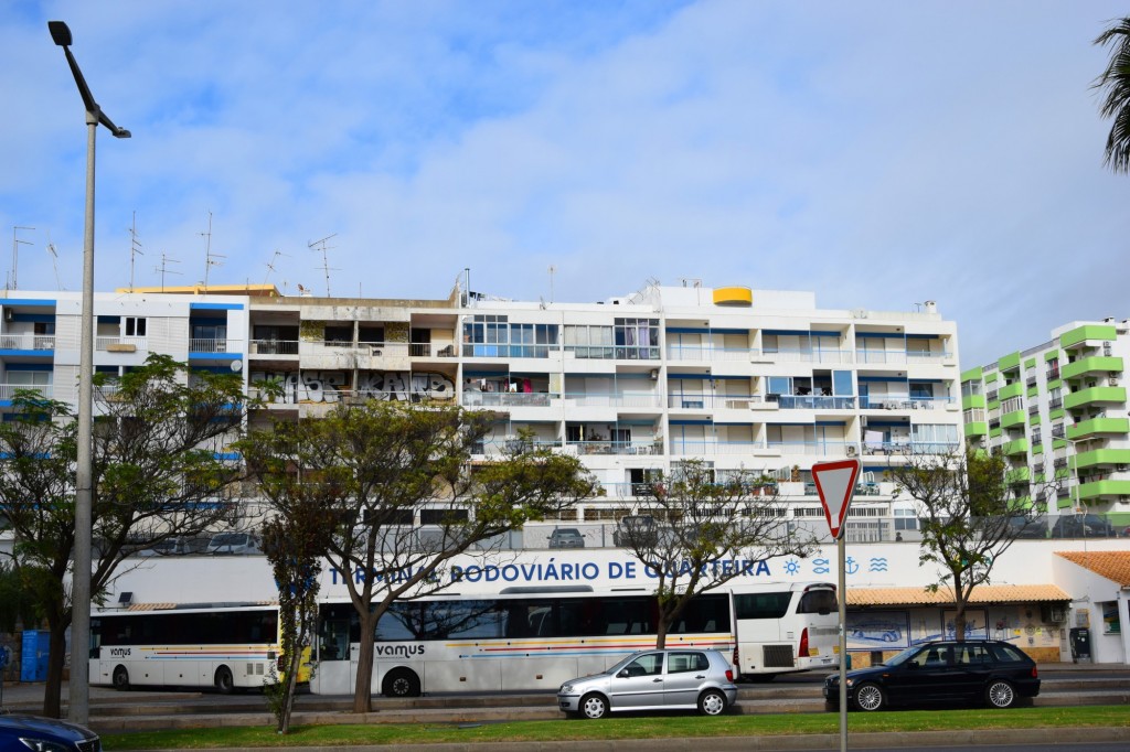 Foto: Terminal Rodoviário de Quarteira - Quarteira (Faro), Portugal