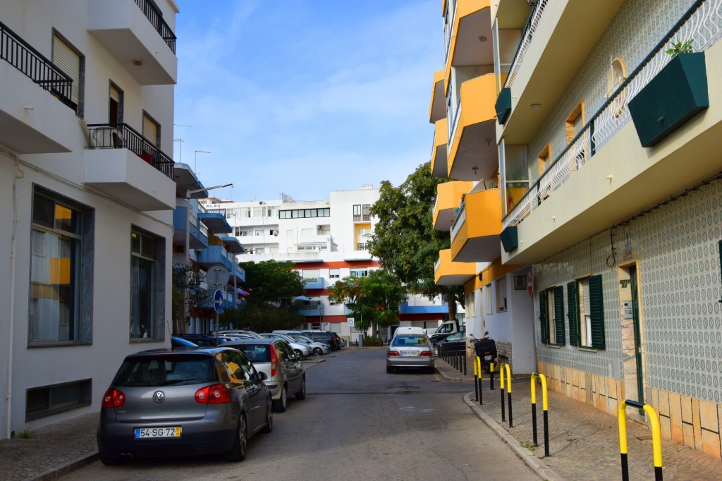 Foto: Rúa da Previdéncia - Quarteira (Faro), Portugal
