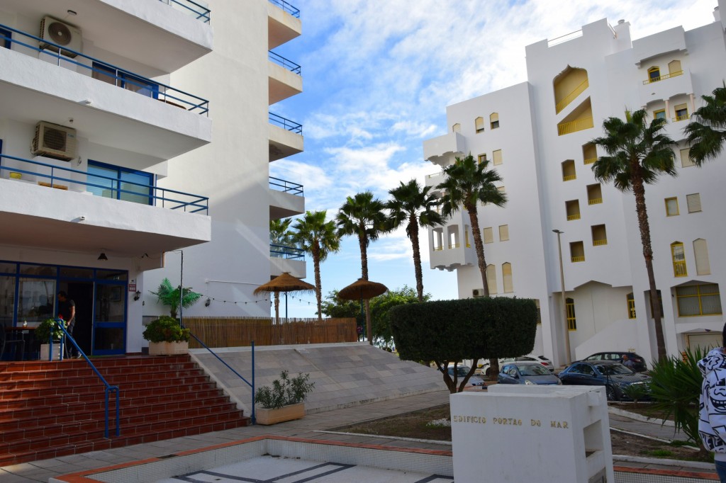 Foto: Edificio Portao do Mar - Quarteira (Faro), Portugal