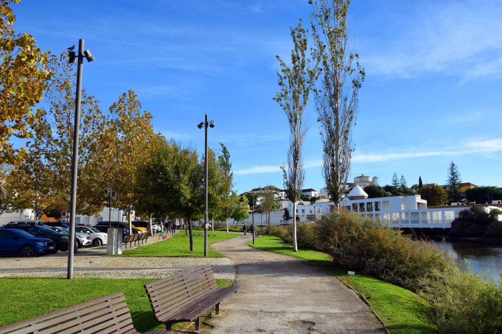 Foto: Rua Joâo Vaz Corte Real - Tavira (Faro), Portugal