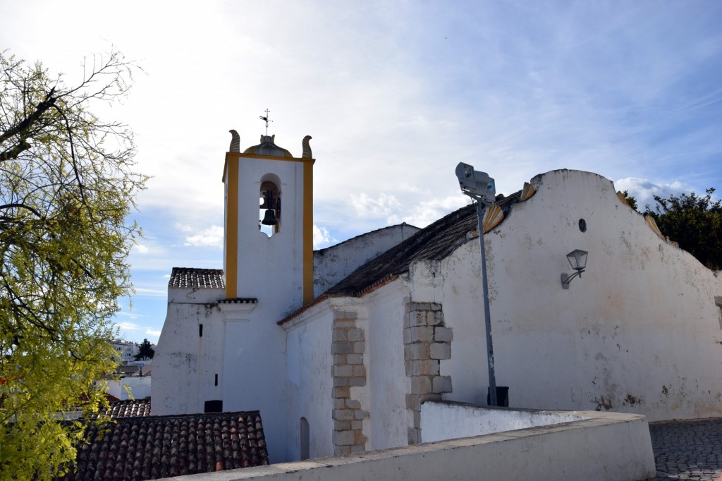 Foto: Igreja de Santa María do Castelo - Tavira (Faro), Portugal
