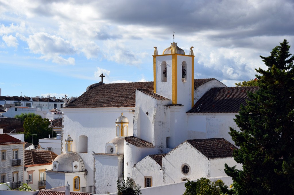 Foto: Igreja de Santa María do Castelo - Tavira (Faro), Portugal
