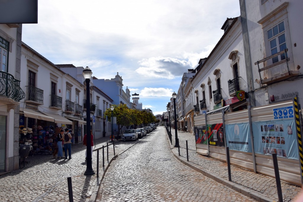 Foto: Rua da Libredade - Tavira (Faro), Portugal