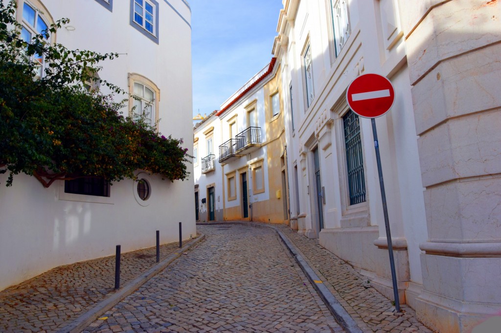 Foto: Rua Dom Paio Peres Correia - Tavira (Faro), Portugal