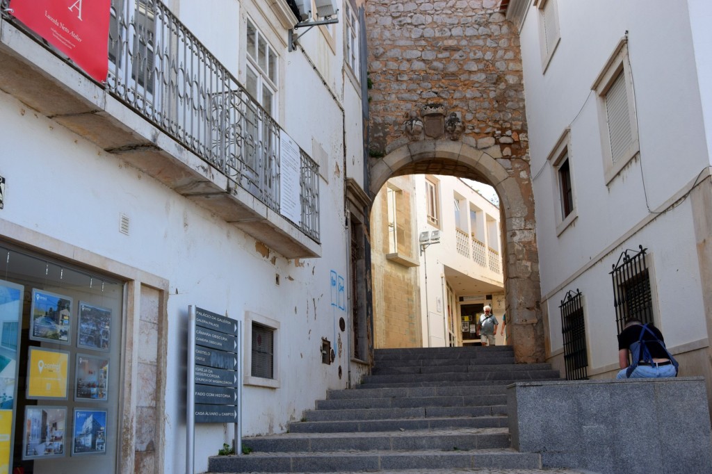 Foto: Rua da Galería - Tavira (Faro), Portugal