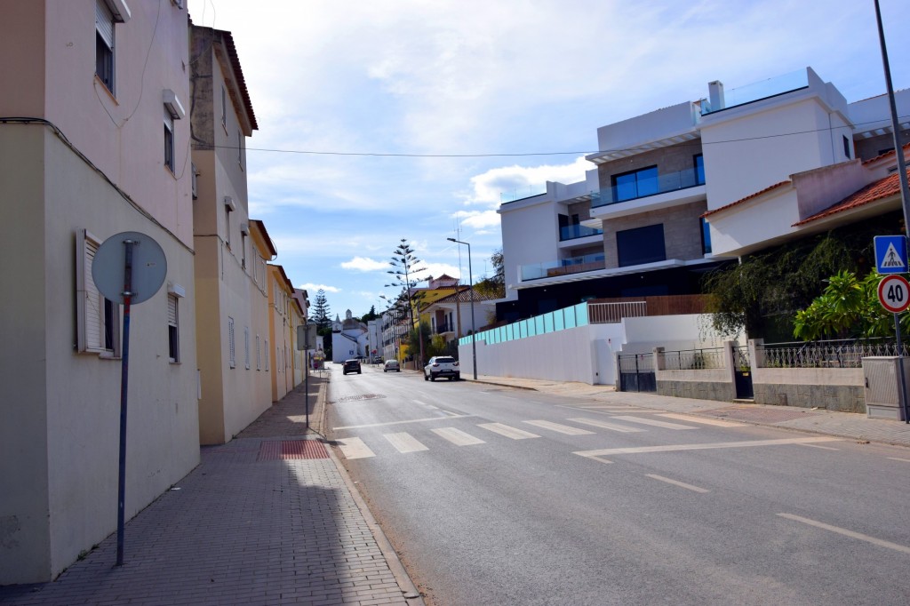 Foto: Rua dos Bombeiros Municipais - Tavira (Faro), Portugal