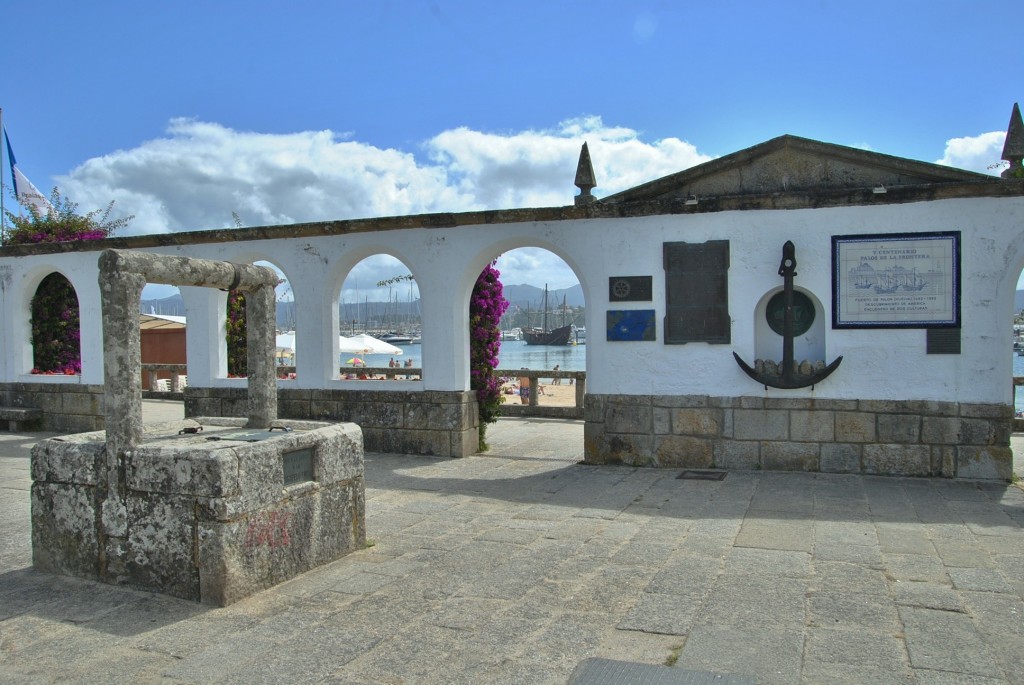 Foto: Centro histórico - Baiona (Pontevedra), España
