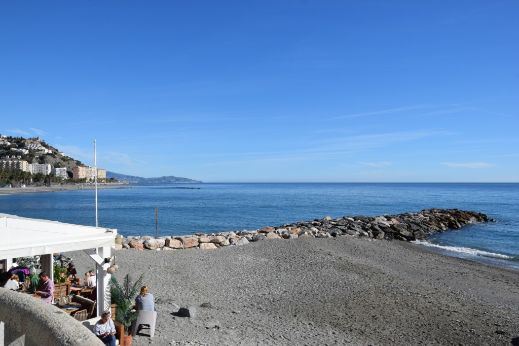 Foto: Playa la Caletilla - Almuñecar (Granada), España