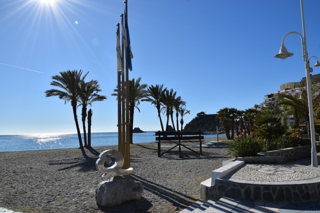 Foto: Q de calidad de playa - Almuñecar (Granada), España