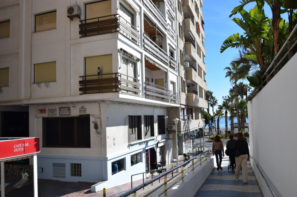 Foto: Calle Helga Sohnel - Almuñecar (Granada), España