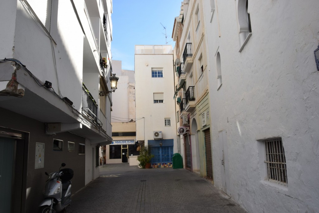 Foto: Plaza Kelibia - Almuñecar (Granada), España