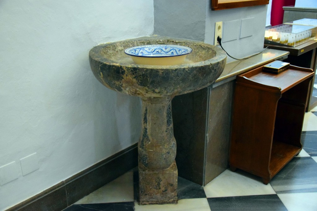Foto: Pila bautismal - Almuñecar (Granada), España