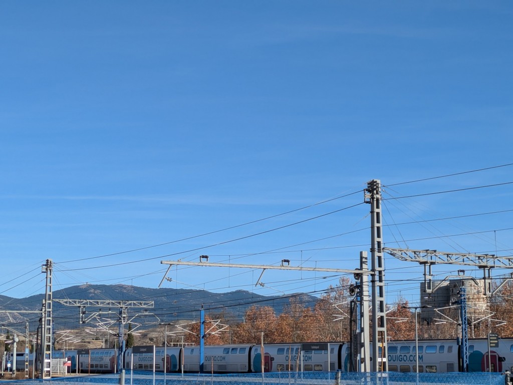 Foto: Ouigo detenido en Calatayud - Calatayud (Zaragoza), España