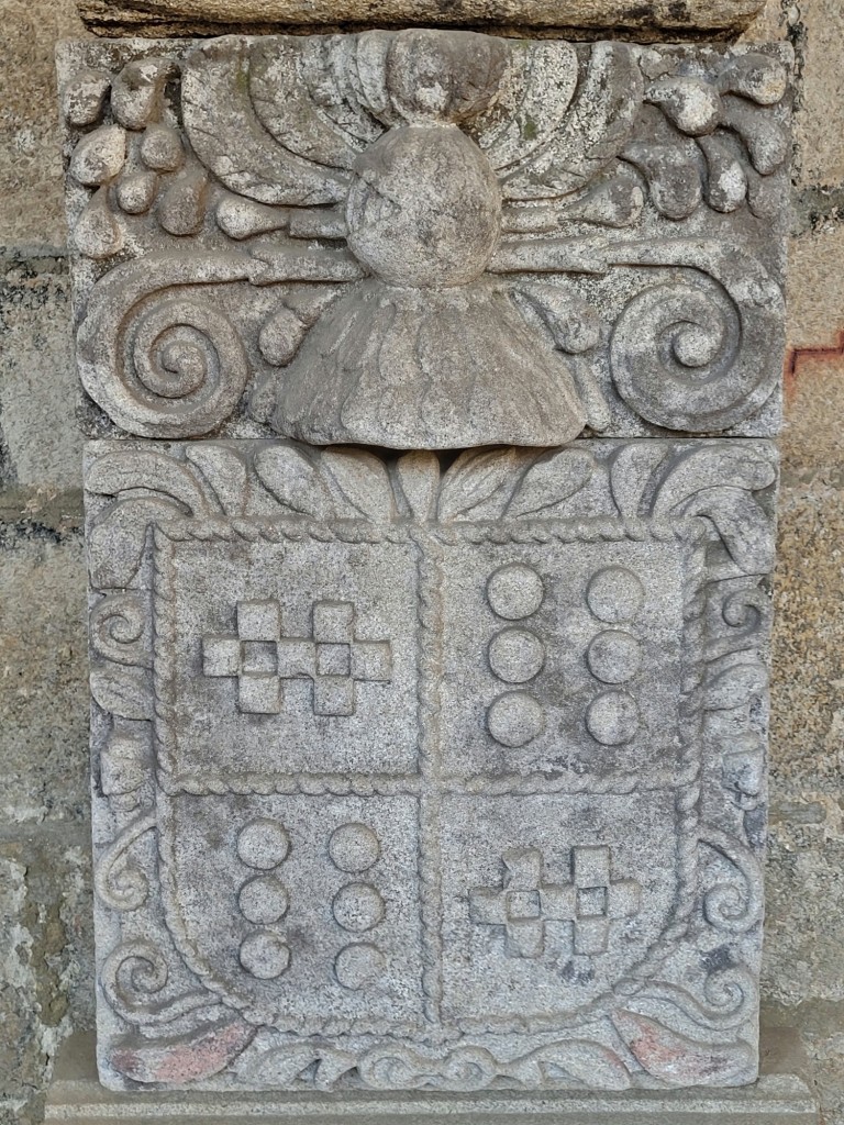 Foto: Escudo - Tui (Pontevedra), España