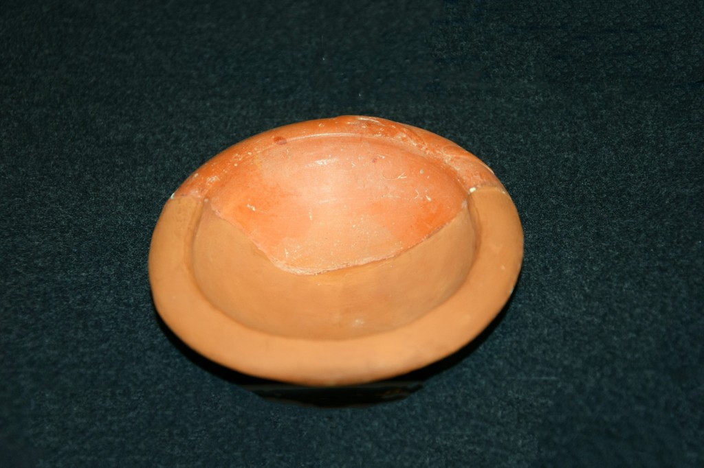 Foto: Pequeña Pátera  de Terra Sigillata Sudgálica S.I d.C - Almuñecar (Granada), España