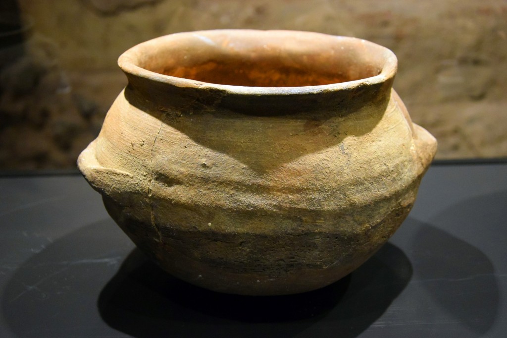 Foto: Marmita u olla época Islámica S.X - Almuñecar (Granada), España