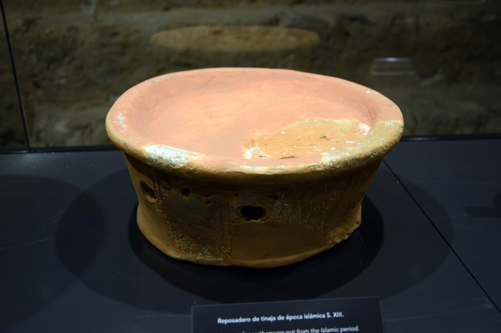 Foto: Reposadero de tinaja época islámica S.XIII - Almuñecar (Granada), España