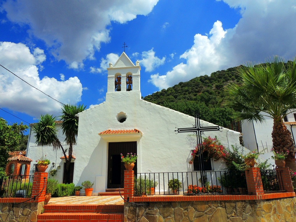 Foto: Iglesia de San Antonio de Padua - Benamahoma (Cádiz), España