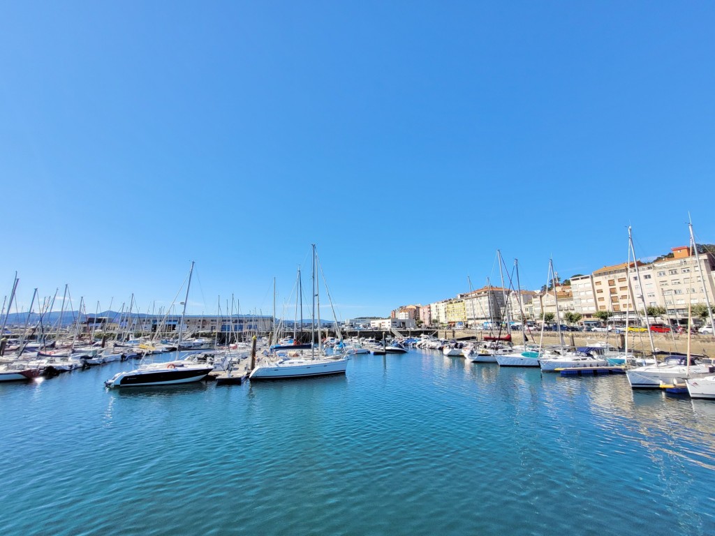 Foto: Puerto - Cangas (Pontevedra), España