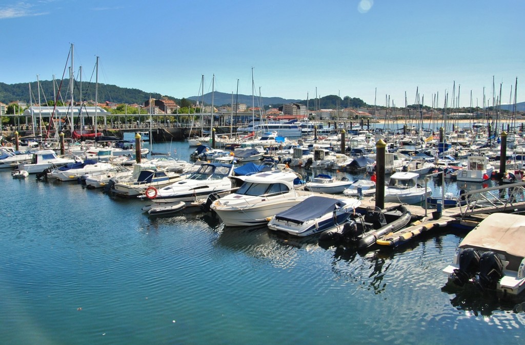 Foto: Puerto - Cangas (Pontevedra), España