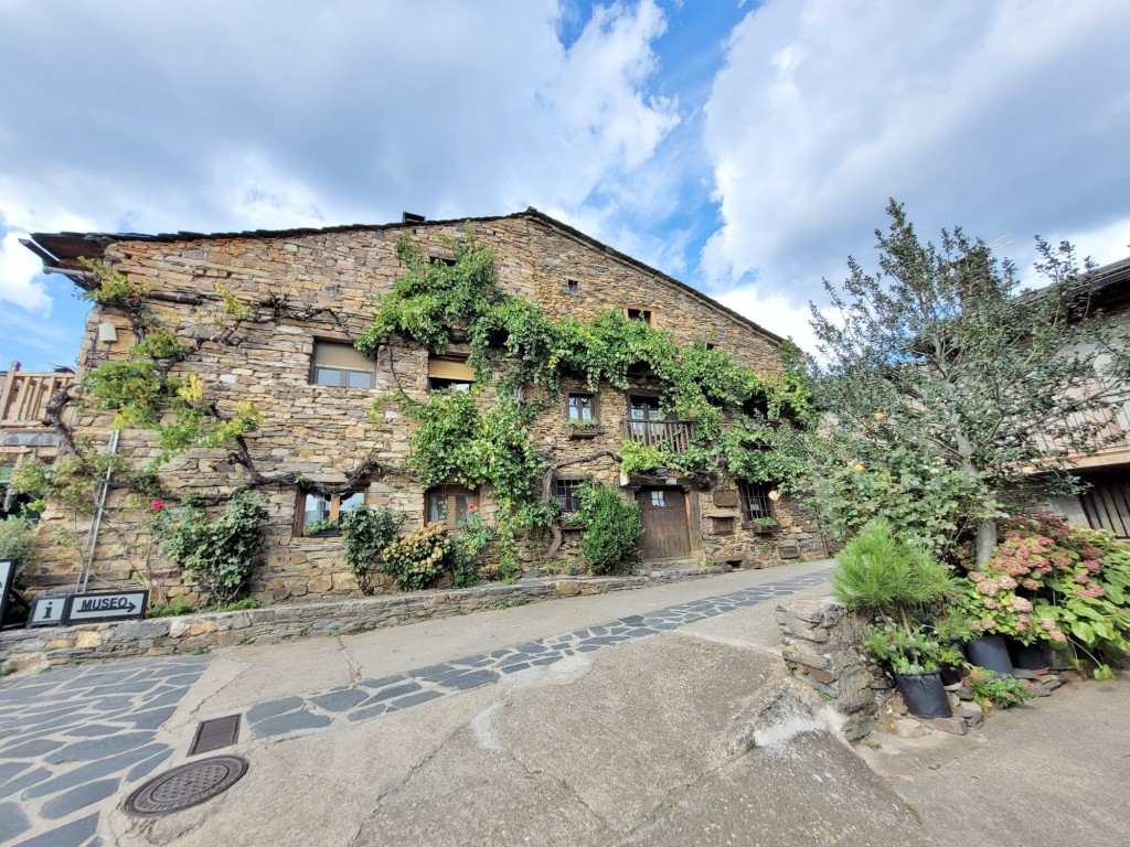 Foto: Centro histórico - Valverde de los Arroyos (Guadalajara), España