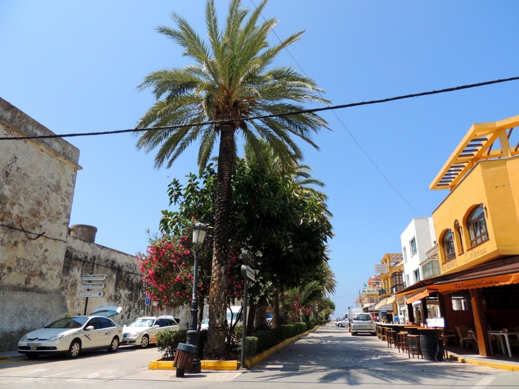 Foto: Calle Doctores Sánchez Rodríguez - Zahara de los Atunes (Cádiz), España