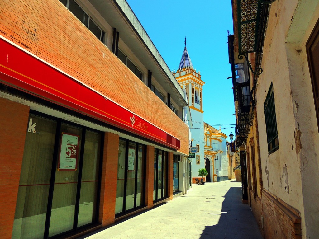 Foto: Calle Iglesia - Coria del Río (Sevilla), España