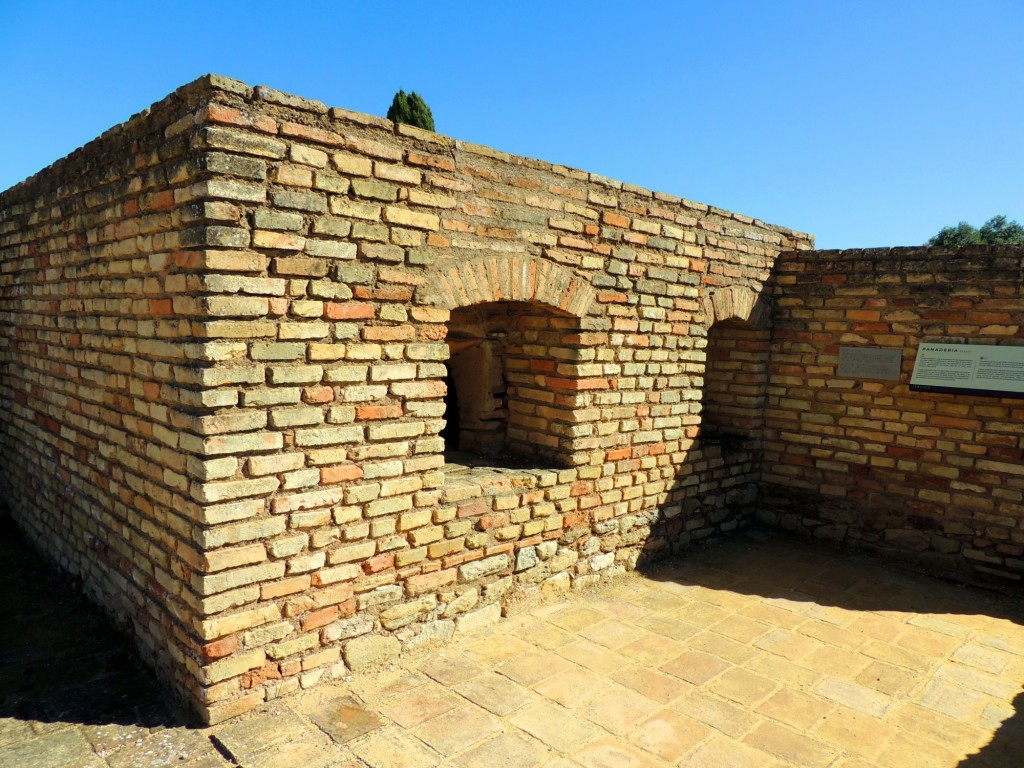 Foto: Panadería. Conjunto Arqueológico de ITALICA - Santiponce (Sevilla), España