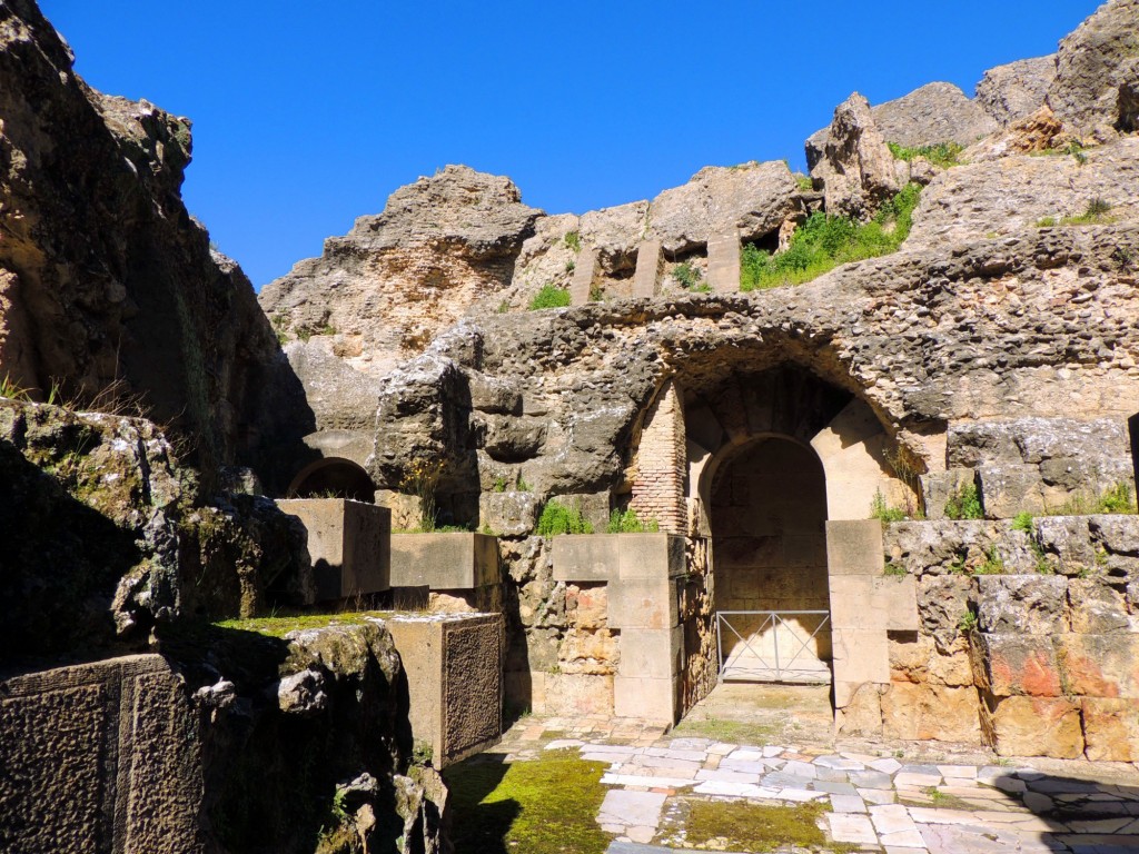 Foto: Santuario de Dea Caeslistis. Conjunto Arqueológico de ITALICA - Santiponce (Sevilla), España