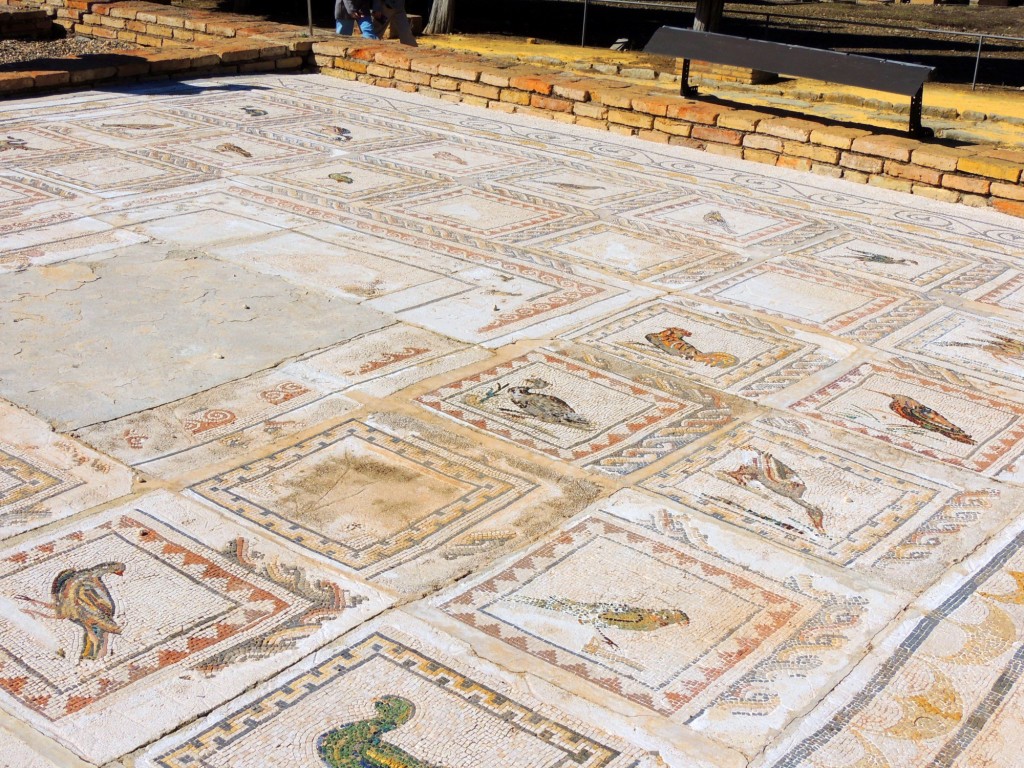 Foto: Salón de los pájaros. Conjunto Arqueológico de ITALICA - Santiponce (Sevilla), España