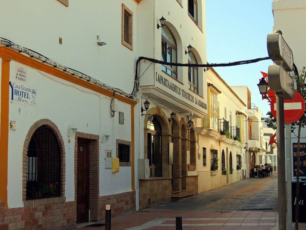 Foto: Calle Duquesa de Medina Sidonia - Zahara de los Atunes (Cádiz), España