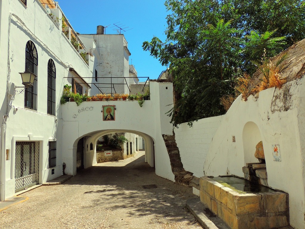 Foto: Calle El Arco - Aracena (Huelva), España