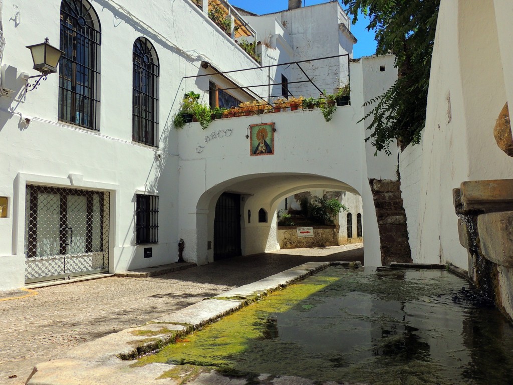 Foto: Calle El Arco - Aracena (Huelva), España