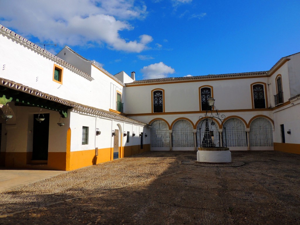 Foto: Patio Hacienda Quitapesares - Umbrete (Sevilla), España