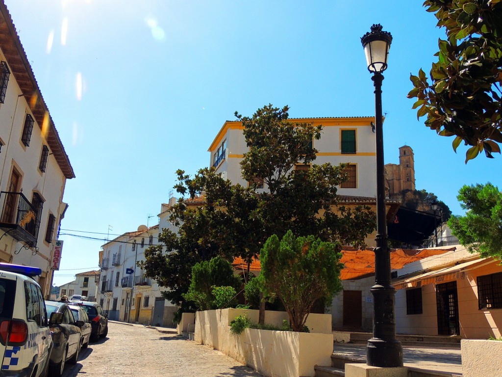 Foto: Calle Paracticante Miguel Carralcazar - Montefrío (Granada), España