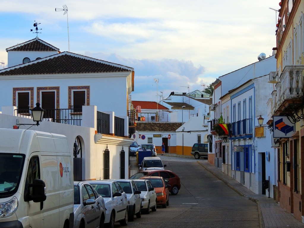 Foto: Calle Ramón y Cajal - Hinojos (Huelva), España