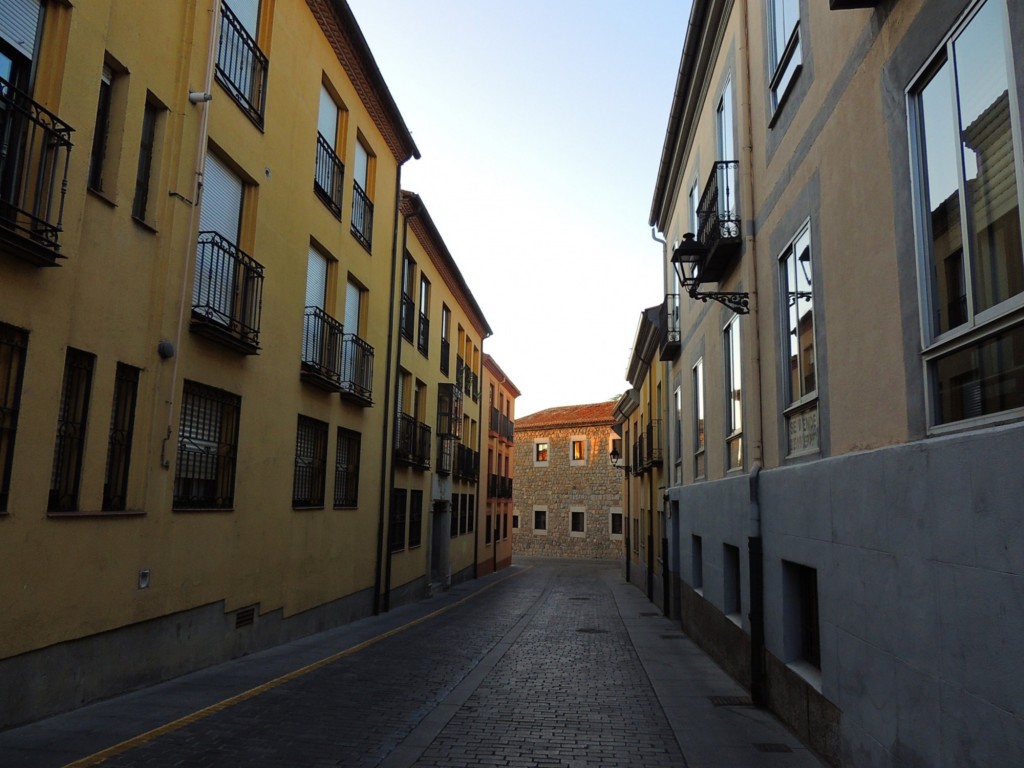 Foto: Calle Ramón y Cajal - Avila (Ávila), España