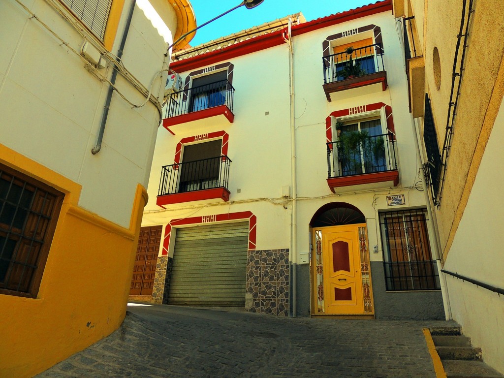 Foto: Calle Veredas del Convento - Montefrío (Granada), España