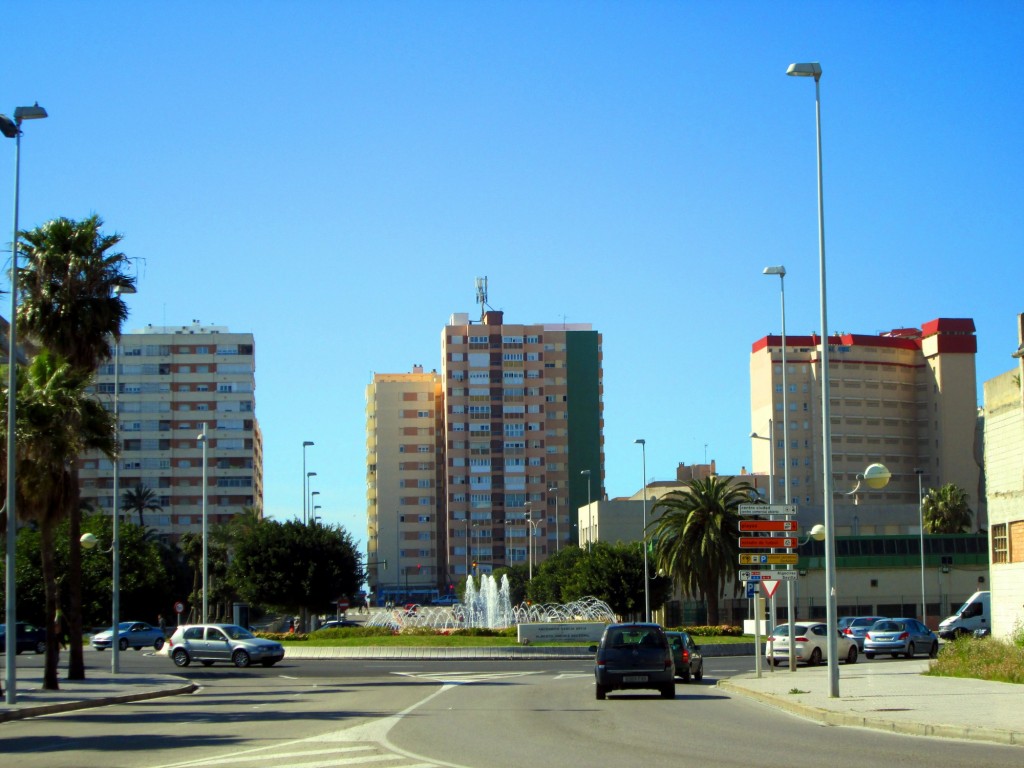 Foto: Glorieta Ascención García Ortiz y Alberto Jimenez Becerril, victimas del terrorismo - Cádiz (Andalucía), España
