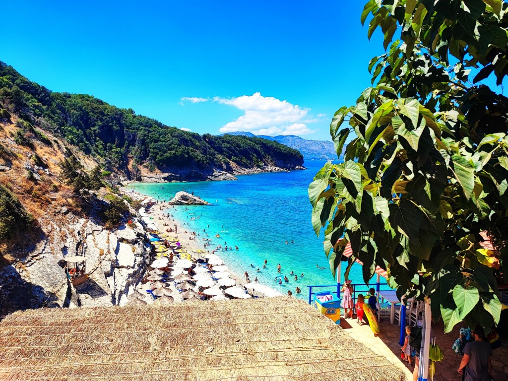 Foto: Plazhi i Pulëbardhës - Sarandë (Vlorë), Albania