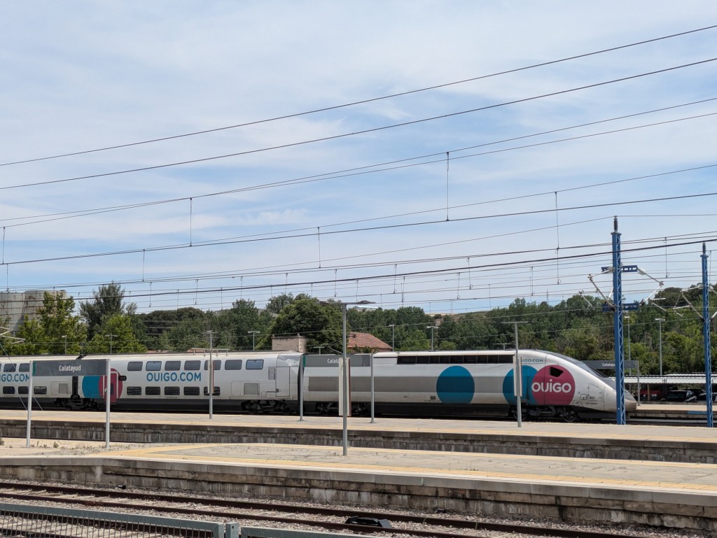 Foto: Ouigo detenido en Calatayud - Calatayud (Zaragoza), España