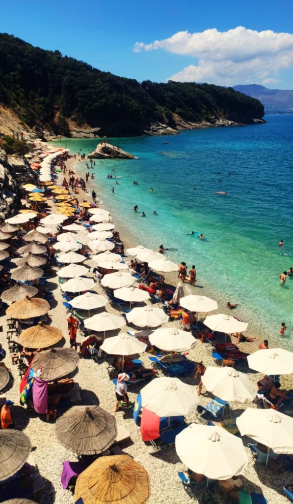 Foto: Plazhi i Pulëbardhës - Sarandë (Vlorë), Albania