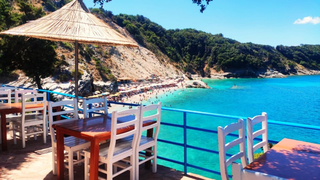 Foto: Plazhi i Pulëbardhes - Sarandë (Vlorë), Albania