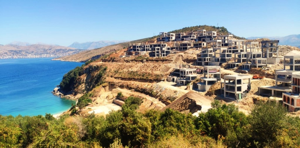 Foto: Plazhi i Manastirit - Sarandë (Vlorë), Albania