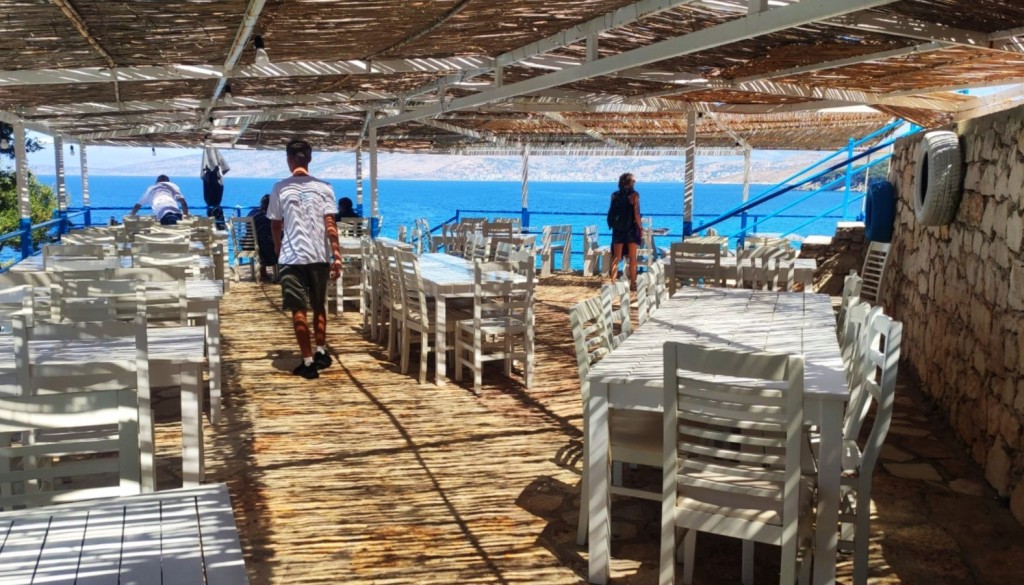 Foto: Plazhi i Pulëbardhes - Sarandë (Vlorë), Albania