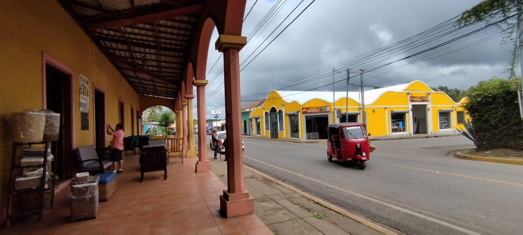 Foto: Calle Los Pinos - Masatepe, Nicaragua