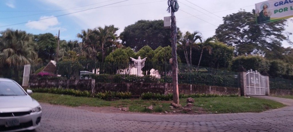 Foto: Calle Los Laureles - Managua, Nicaragua