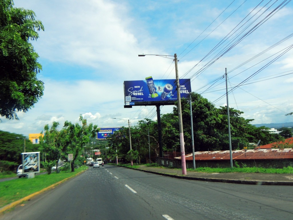 Foto: Avenida Bolivar - Managua, Nicaragua