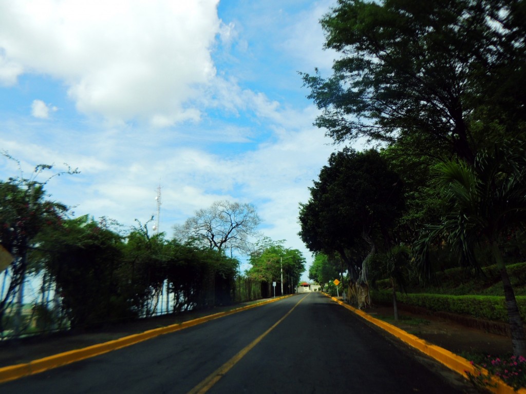 Foto: 9a Calle S.O. a Tiscapa - Managua, Nicaragua